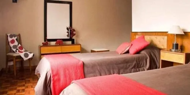 غرفة ثلاثية بثلاثة أسرّة، Petit Recoleta Suites 3/5