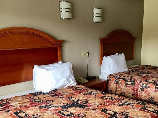 غرفة كومفورت بسريرين كوين، Inn At Mexia 5/9