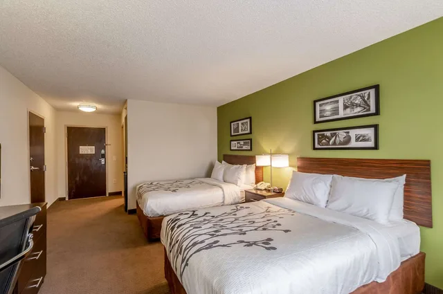 غرفة بسريرين مزدوجين، Sleep Inn and Suites Harrisonburg Near University 1/4