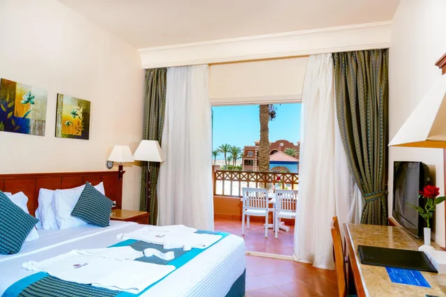 Family Suite 3A+2C, Charmillion Club Aqua Park 1/10