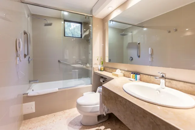جناح سوبيريور، Hotel 101 Park House 4/5