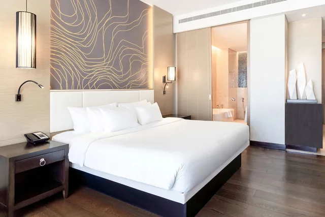 Collection Room H, Radisson Collection Muscat, Hormuz Grand 5/10