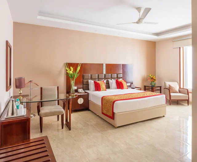 غرفة ديلوكس بسرير كينج، Orchha Palace and Convention Centre 1/4