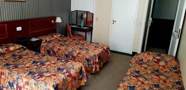 غرفة ثلاثية بثلاثة أسرّة، Hotel Regis 2/4