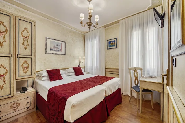 Standard, Double or Twin Bed, Al Piave 1/8