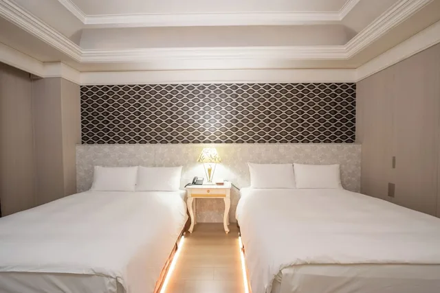 Classic, Quadruple, 2 Queen Beds, No Window، F Hotel Taichung Lichia Royal Garden 1/6