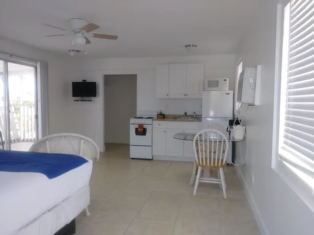 Lanai, Premium, 2 Double Beds, Kitchenette، Kingsail Resort 2/4