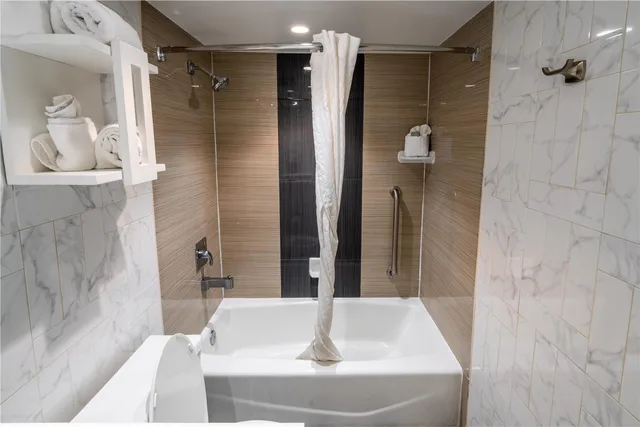 غرفة بسرير كينج لذوي الإعاقة، Best Western Seaside Inn 8/9