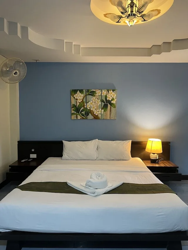 غرفة قياسية بسرير مزدوج، J Hotel 4/7