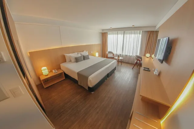 غرفة كلاسيكية بسرير كينج، Dazzler By Wyndham Lima Miraflores 3/10