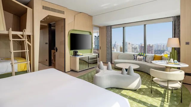 Kids Theme, Grand, King Bed, 2 Bunk Beds, Club Lounge Access, Accessible، Xiamen Sm City By Ihg 2/5