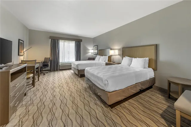 غرفة بسريرين كوين بمطبخ صغير، BEST WESTERN PLUS PAULS VALLEY 2/4