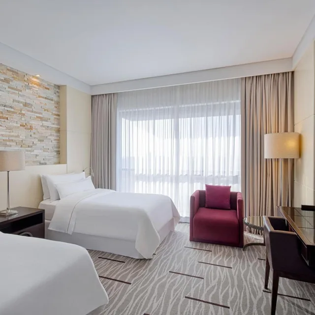 غرفة ديلوكس بسريرين منفصلين، The Westin Hotel Bahrain City Centre 2/8
