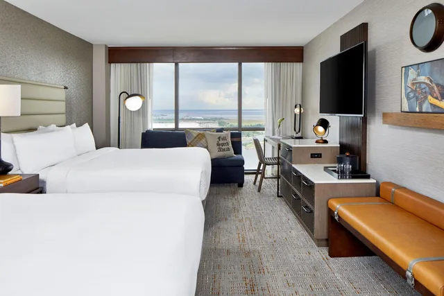 Room, 2 Queen Beds, River View, Renaissance Mobile Riverview Plaza Hotel 1/7