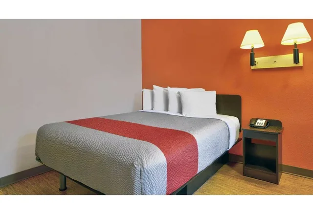 غرفة بسرير كوين للمدخنين، Motel6 Alamogordo, NM 9/10