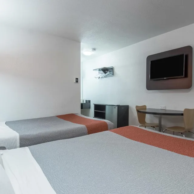 غرفة ديلوكس رباعية، Motel6 Bakersfield, CA - Central 7/10