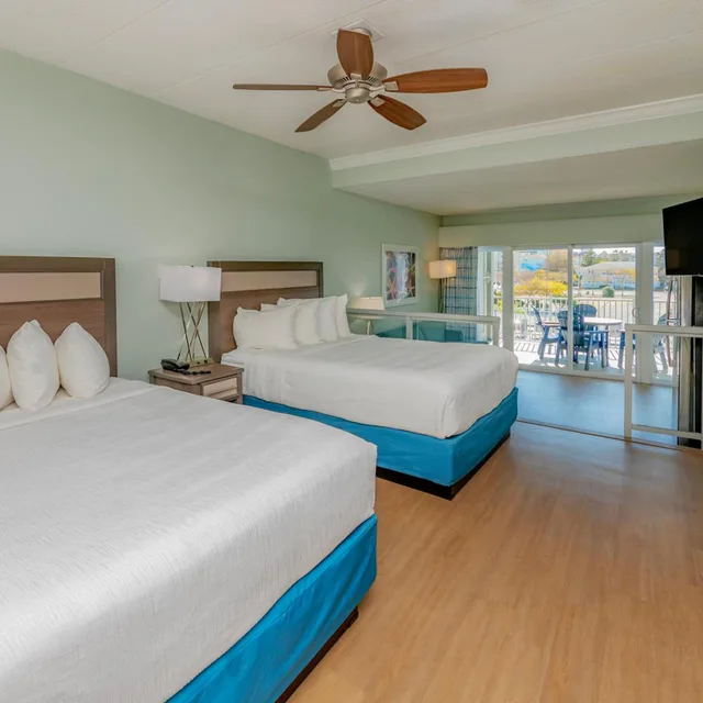 جناح بإطلالة على المسبح بشرفة، Commander Hotel 1/5