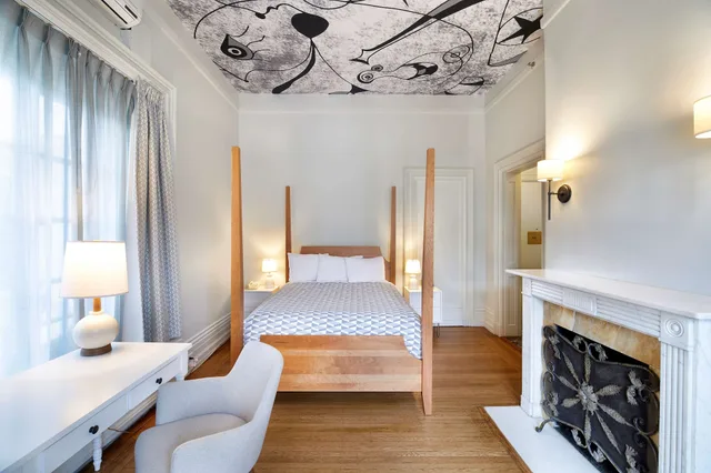 Mansion, King Bed, Queen Bed, Sun Deck، Tarrytown House Estate 2/3