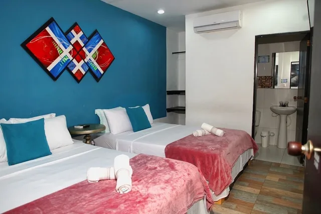 غرفة قياسية رباعية بسريرين مزدوجين بغرفة نوم واحدة، Hotel Sunset Beach 6/8