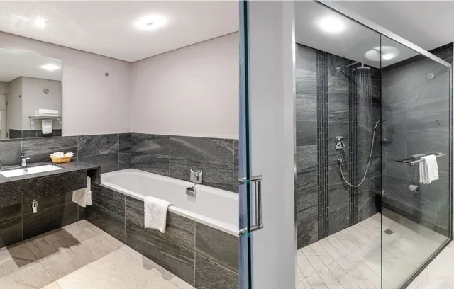 Standard Room, Holiday Inn Nairobi Two Rivers Mall an IHG Hotel 10/10