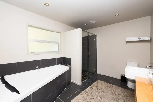 1 Bedroom, Penthouse, Suite, Double Bed, Kitchen، One Burgess Hill 3/3