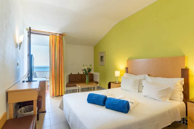 غرفة قياسية بإطلالة على البحر بشرفة، Boa Vista Hotel & Spa - Adults Only 1/2