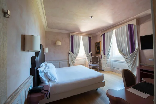 غرفة ديلوكس بسرير مزدوج بإطلالة على البحر، Villa Lattanzi 7/10