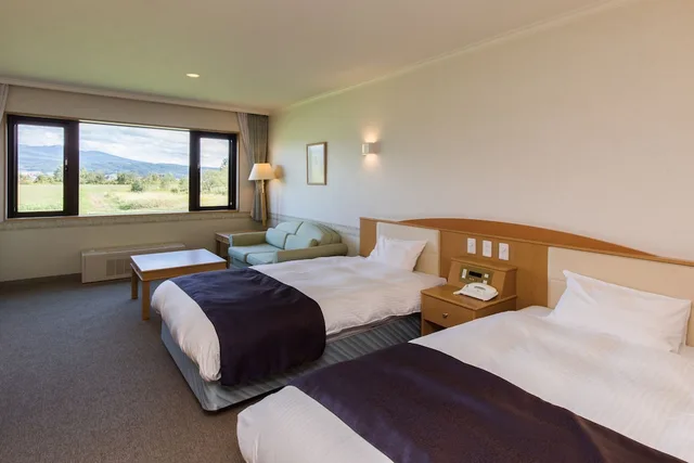 غرفة بريميير بسريرين منفصلين بإطلالة على الجبل بحمام خاص، SPA & HOTEL RESORT Furano Laterre 1/6