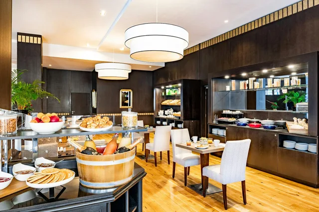 جناح بزنس جونيور، Relais Spa Val d Europe 4/4