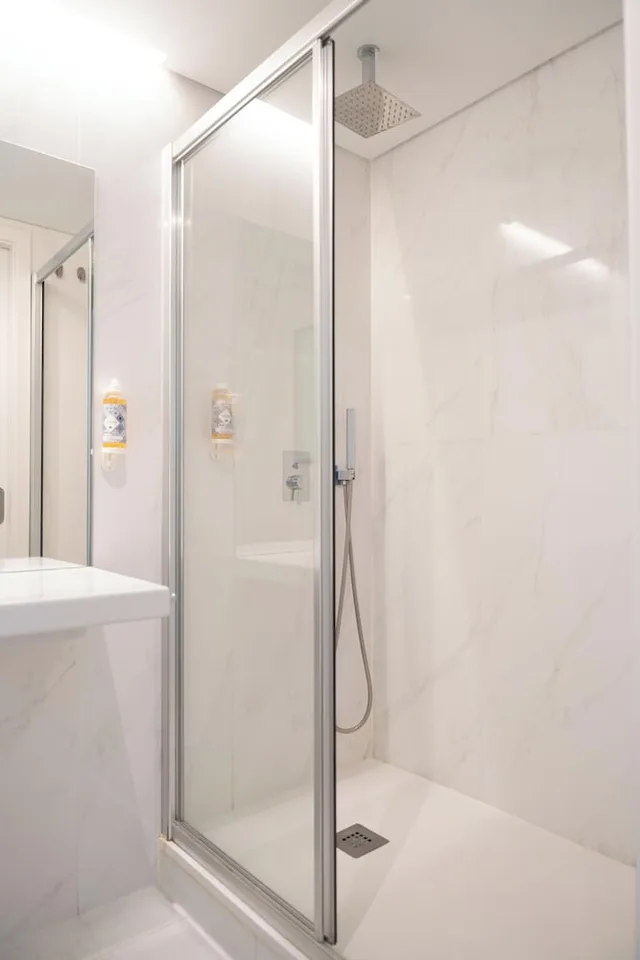 غرفة عائلية بسريرين منفصلين وسرير بطابقين، The Central House Lisbon Baixa - Hostel 4/4