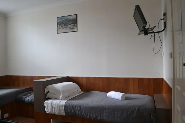 غرفة اقتصادية بسريرين منفصلين، HOBART TOWER MOTEL 1/5