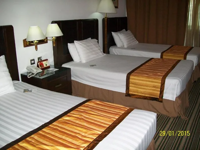 غرفة ثلاثية، Knight Armour Hotel, Dubai 1/1