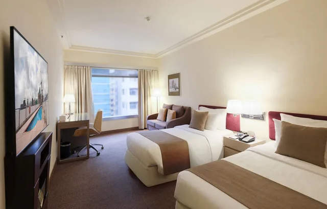Superior, Twin Beds, Smoking, Prudential Hotel 1/3