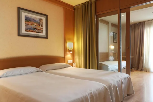 جناح جونيور، Hotel Guitart Central Park Aqua Resort 1/6