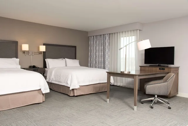 جناح استوديو بسريرين كوين مع أريكة بمطبخ صغير، Hampton Inn & Suites Michigan City 1/1