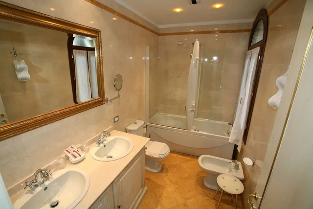 غرفة ثلاثية بسرير كوين وسرير فردي، Locanda Ca Del Brocchi 3/3