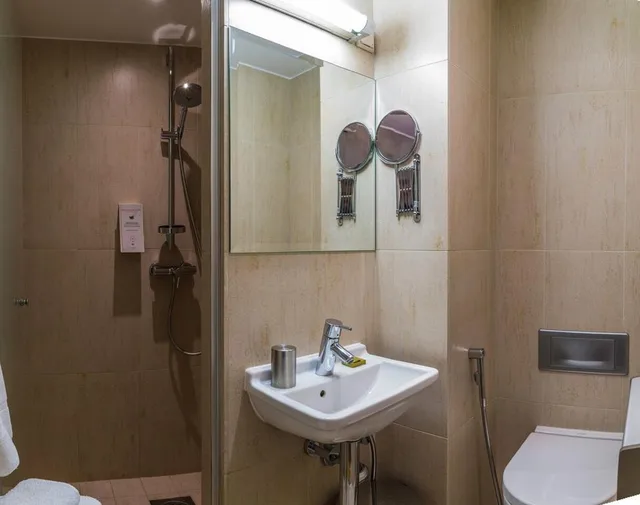 غرفة قياسية بسرير مزدوج أو سريرين منفصلين، Cru Hotel 4/4