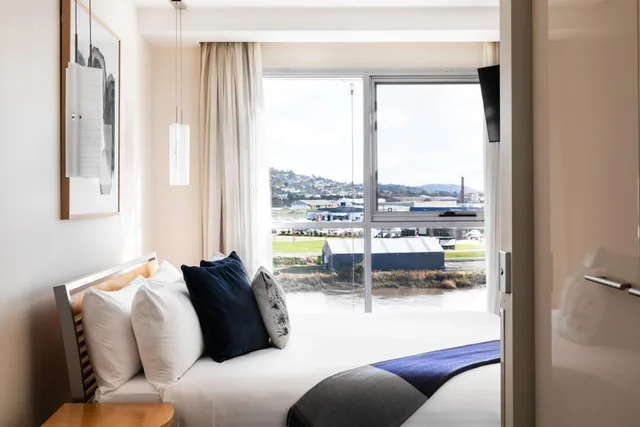 شقة بإطلالة على النهر بغرفتي نوم، Peppers Seaport Launceston 4/10