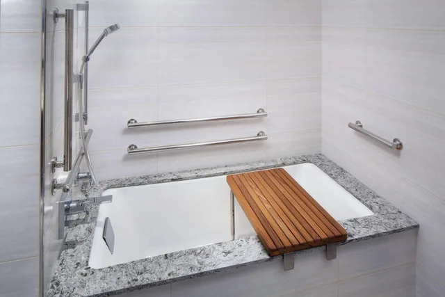 Suite, 2 King Beds, Hilton Rochester Mayo Clinic Area 2/3
