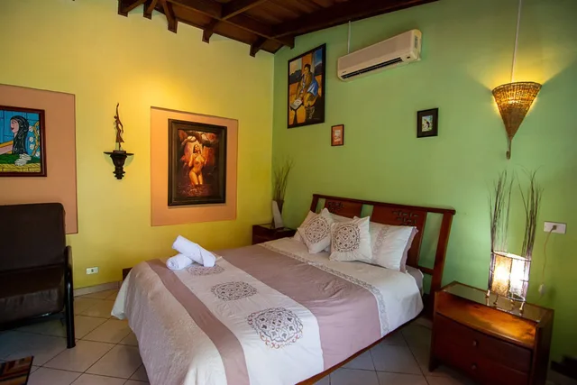 غرفة ديلوكس بسرير كوين، Hotel Vagabondo 1/7