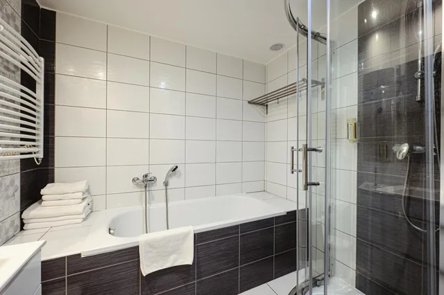 جناح، Hotel Vega Luhacovice 6/6