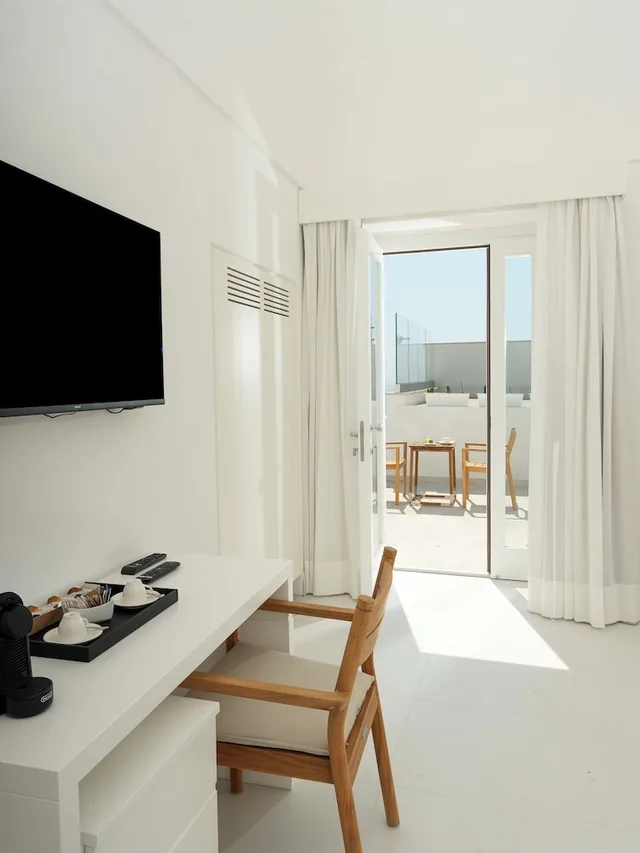 جناح بانورامي بسريرين كينج وسرير فردي بإطلالة على البحر بغرفتي نوم، Hotel Posa Posa 6/8