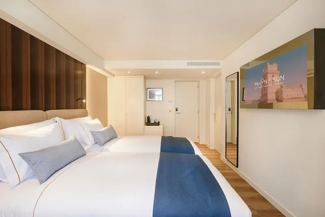 غرفة بسريرين منفصلين بإطلالة على المدينة، Hotel Moon & Sun Lisboa 1/10