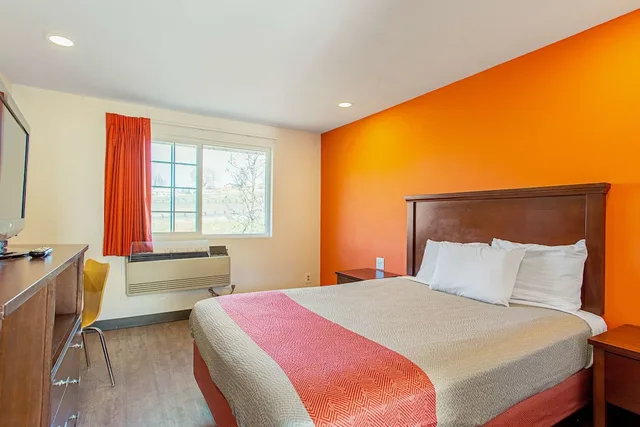 غرفة ديلوكس بسرير كوين، Motel6 Pendleton, OR - West 1/10