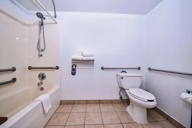 غرفة لذوي الإعاقة، Best Western Canon City 8/8
