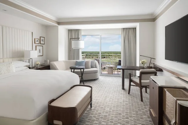 Room, 2 Queen Beds, Lake Front, Pool View، The Ritz Carlton Orlando Grande Lakes 2/6