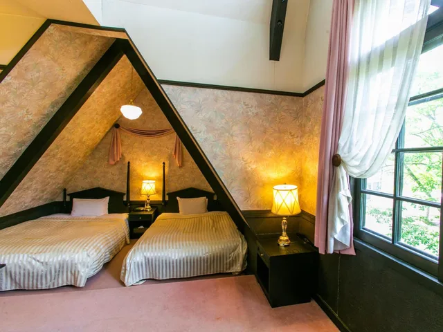 جناح، Restaurant & Hotel Traumerei 1/6