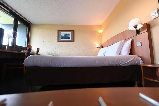 غرفة بسرير مزدوج، KYRIAD TARBES - ODOS 3/10