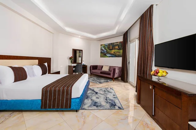 جناح سوبيريور بسرير مزدوج وسريرين منفصلين بإطلالة على الحديقة، Seagull Beach Resort - Families and Couples Only 1/5