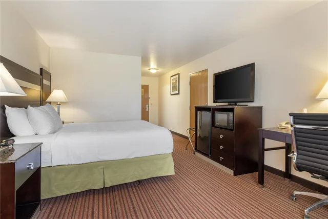 Room, Queen Bed, Accessible, Best Western Parsons Inn 2/4
